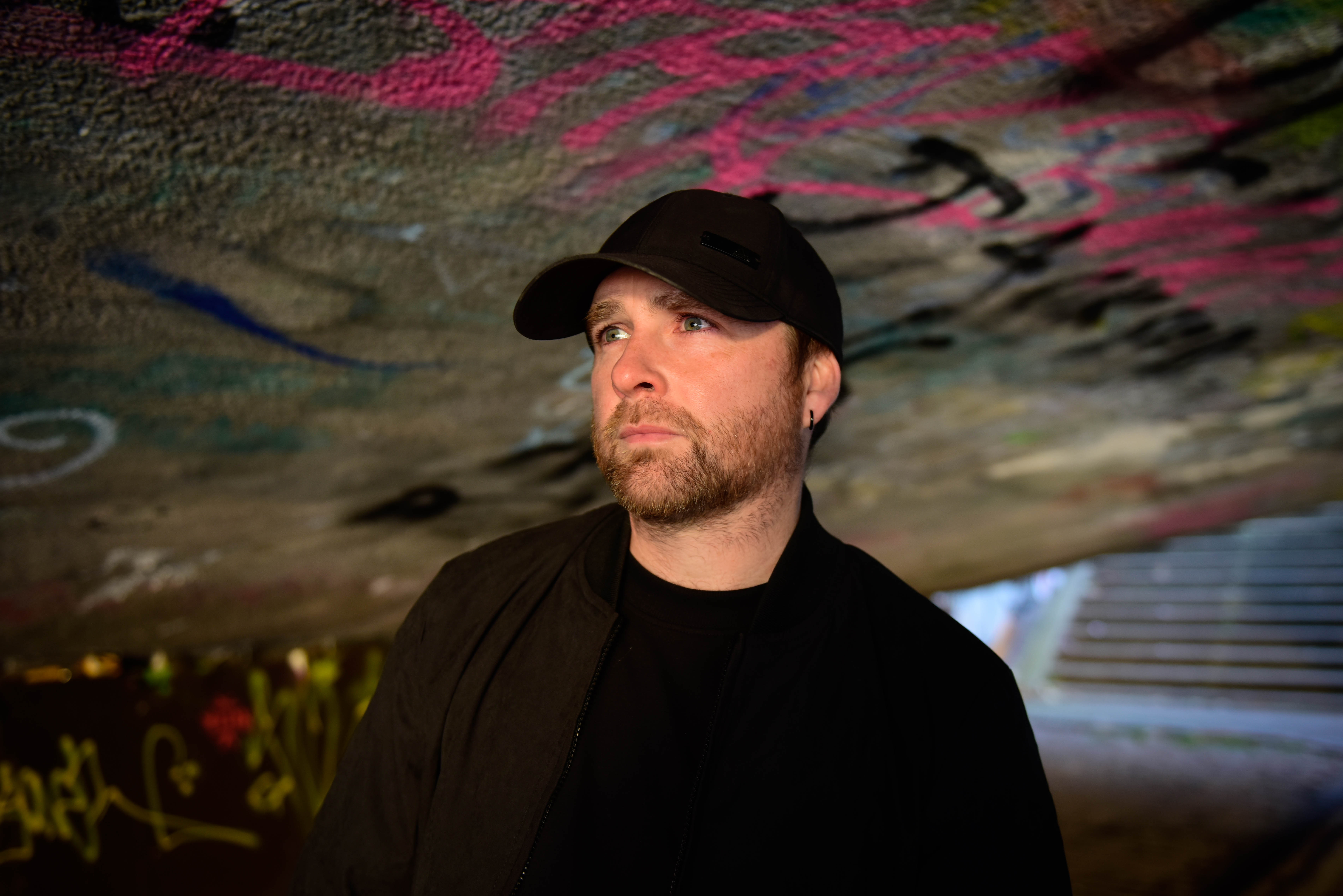 Gary Beck mit Schirmmütze