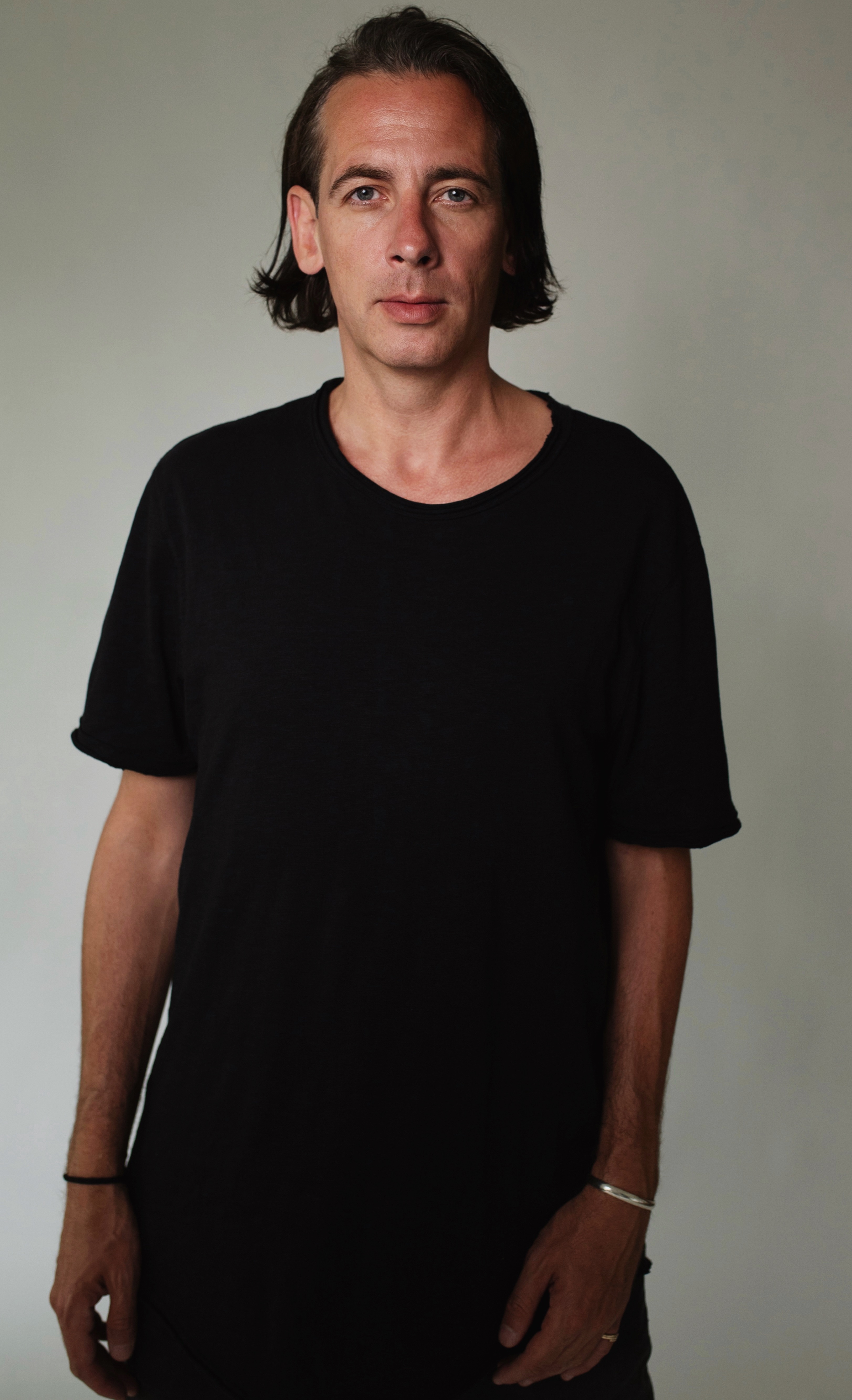 Press photo of Marc van Linden in a black shirt, taken from the front