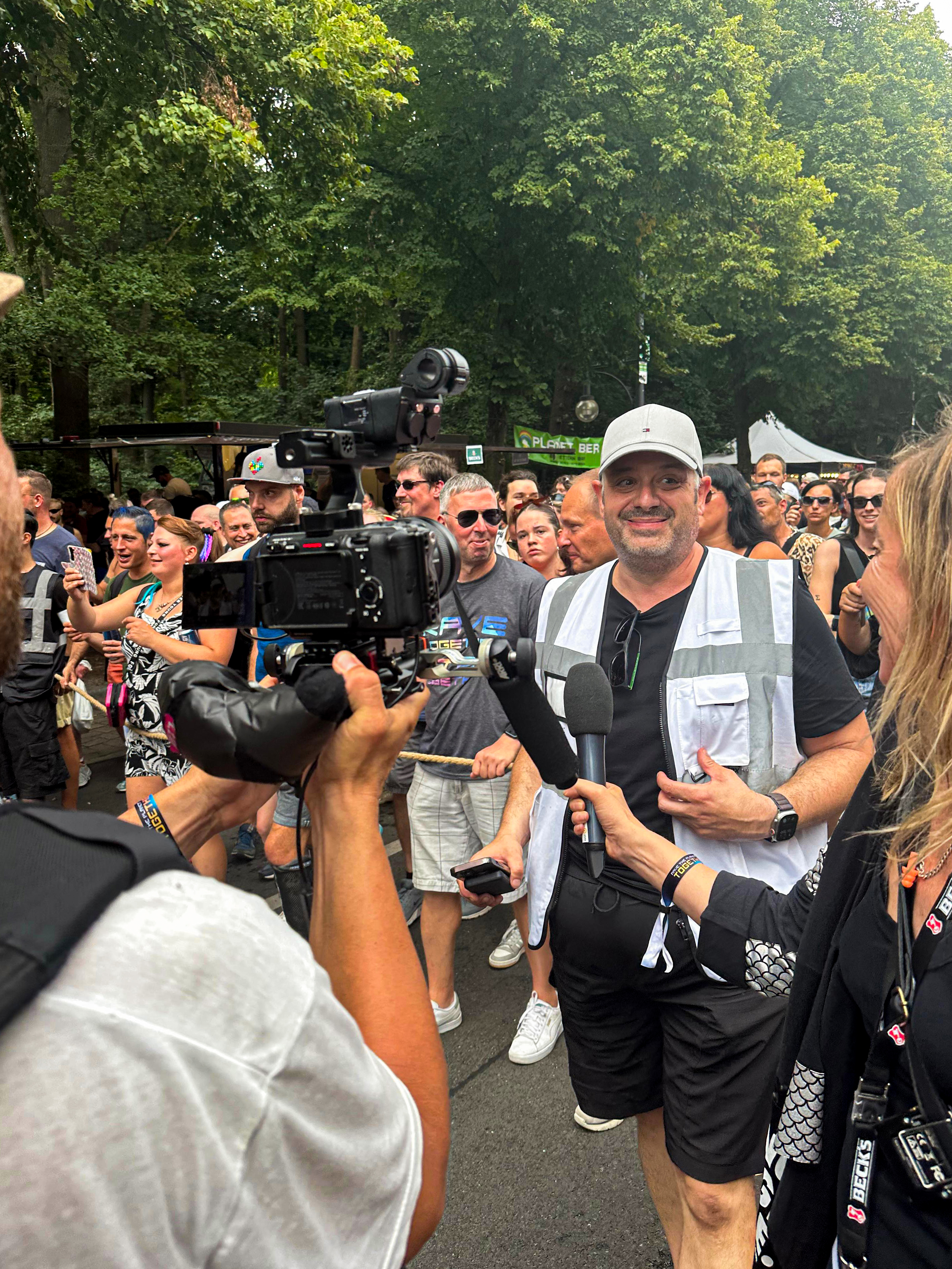 Videointerview auf der Rave The Planet mit Britta Mischer von 25films, Foto: Kerstin Zeiss